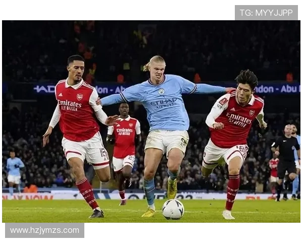 曼城领先优势正在缩小,竞争格局面临调整,赛季走势逐渐趋于紧张