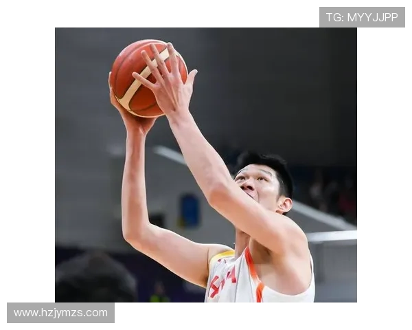 杨瀚森篮下强攻效率提升显著，内线对抗中胜过许钟豪